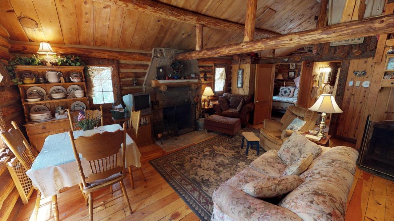 Cabin By The Creek With High Speed Wifi Red River Εξωτερικό φωτογραφία