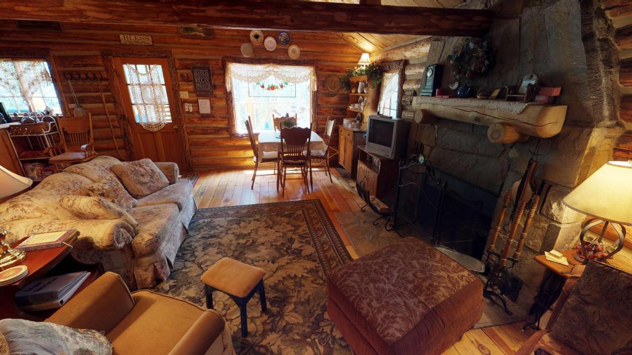 Cabin By The Creek With High Speed Wifi Red River Εξωτερικό φωτογραφία