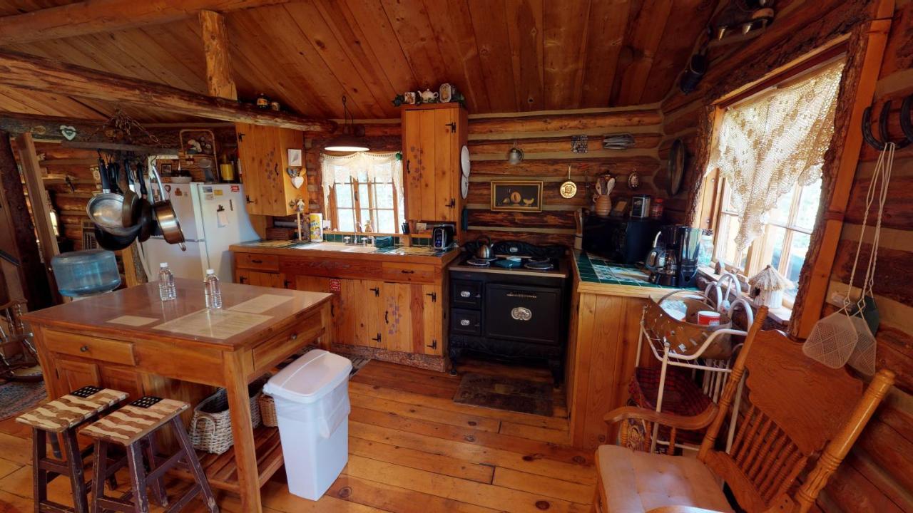 Cabin By The Creek With High Speed Wifi Red River Εξωτερικό φωτογραφία