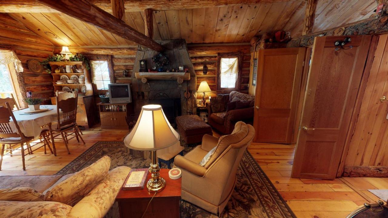 Cabin By The Creek With High Speed Wifi Red River Εξωτερικό φωτογραφία