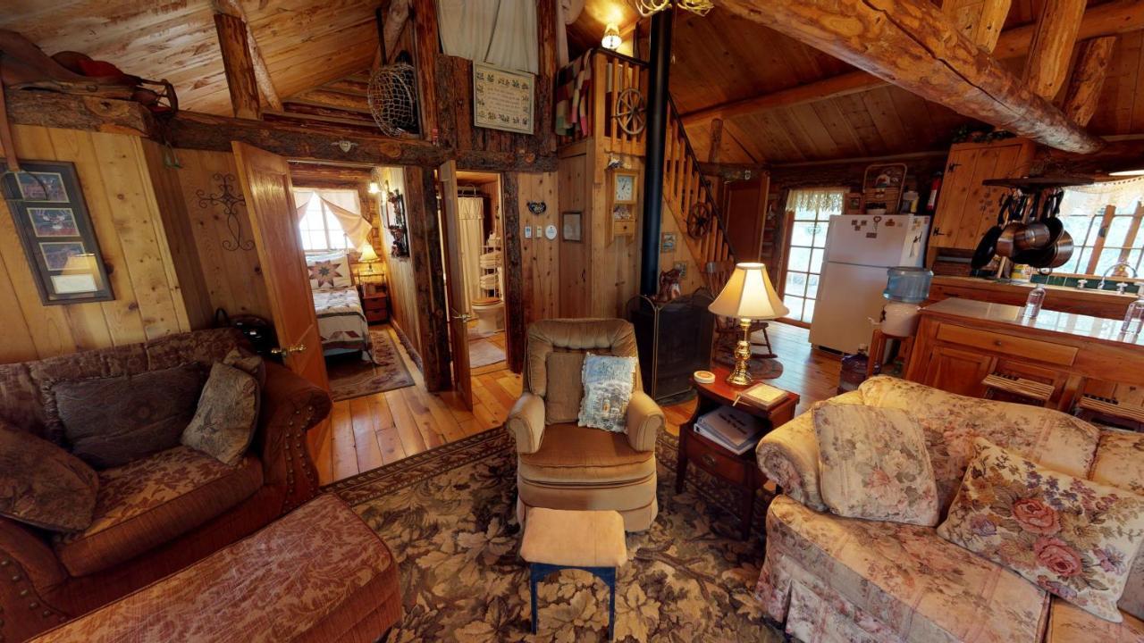 Cabin By The Creek With High Speed Wifi Red River Εξωτερικό φωτογραφία